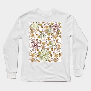 Flowers with geometric motifs Long Sleeve T-Shirt